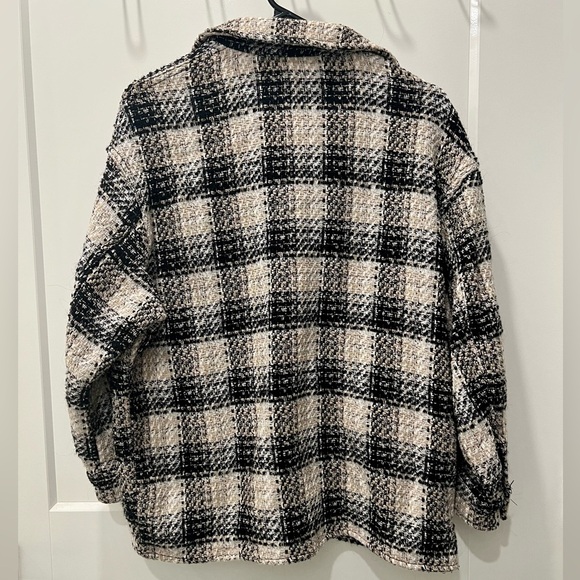 ZARA plaid tweed button up shacket (size S) - Picture 3 of 4